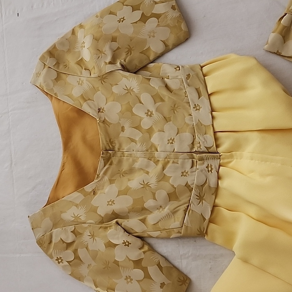 Stunning Vintage Yellow and Gold Brocade and Crepe Maxi Dress With Train - Picture 16 of 17